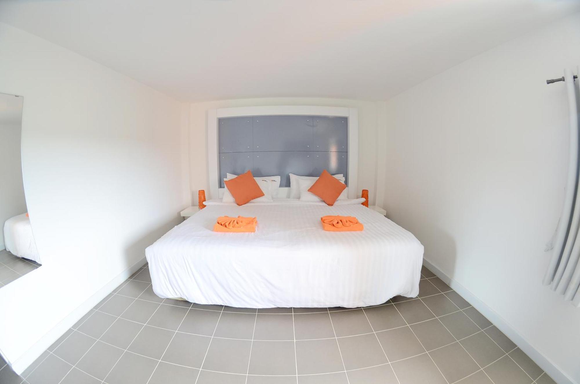 The Original Orange Hotel Nakhon Si Thammarat Room photo